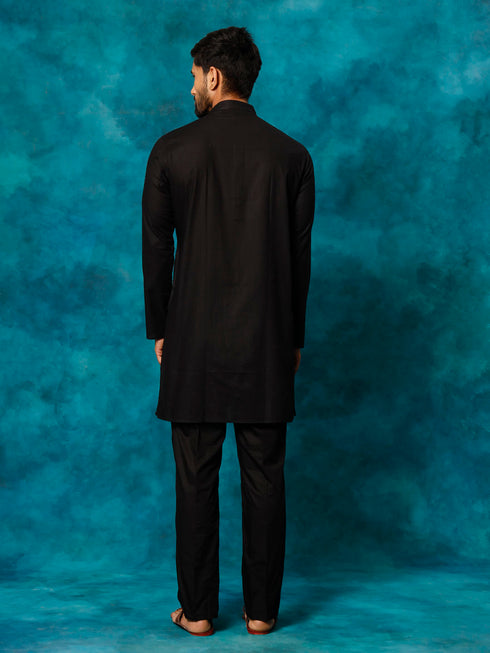 Vastramay Men's Black Cotton Blend Kurta Pyjama Set